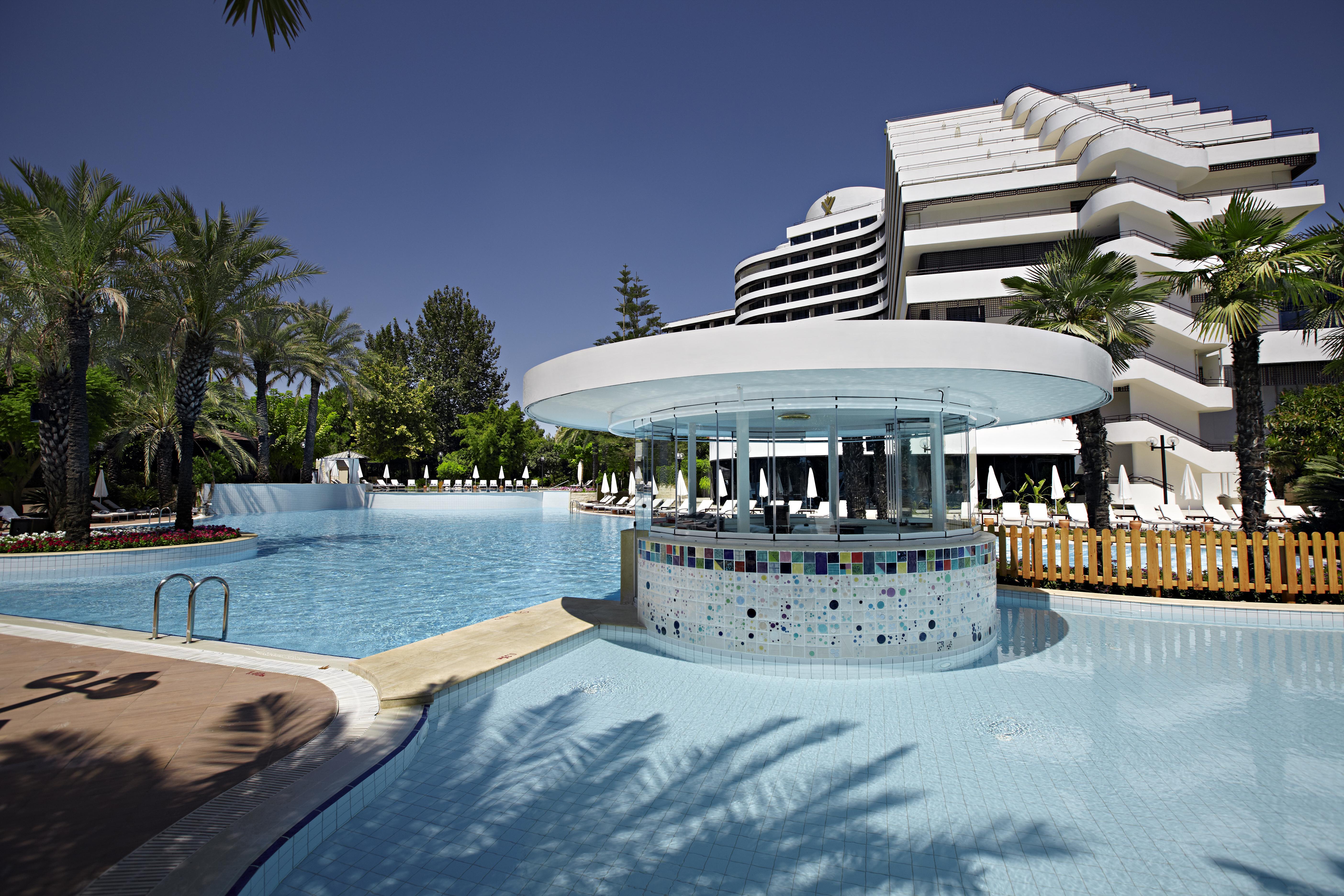 Hotel Rixos Downtown Antalya - The Land Of Legends Access Esterno foto The swimming pool at the hotel