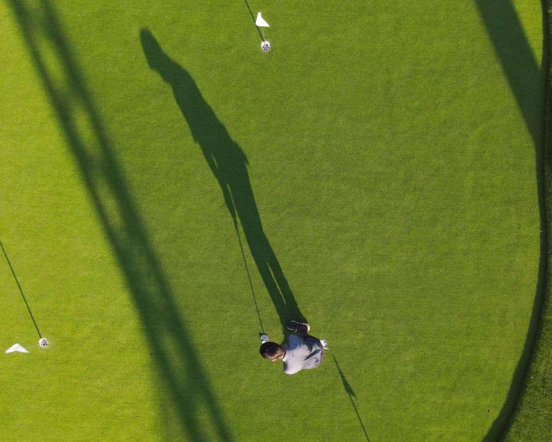 Hotel Rixos Downtown Antalya - The Land Of Legends Access Esterno foto Aerial view of the 18th green