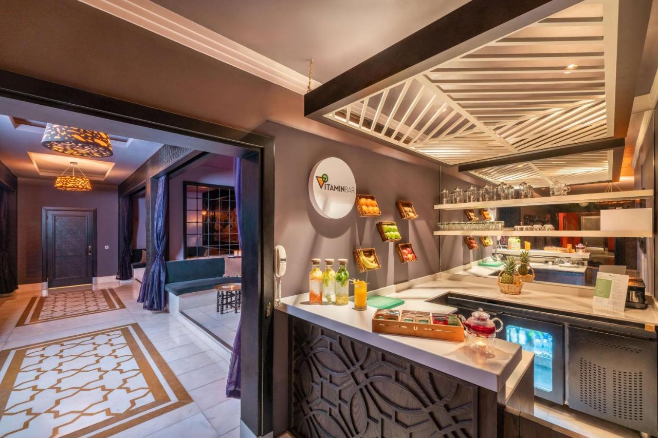 Hotel Rixos Downtown Antalya - The Land Of Legends Access Esterno foto The Lounge at the airport