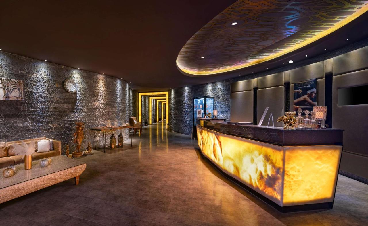Hotel Rixos Downtown Antalya - The Land Of Legends Access Esterno foto The lobby of the hotel