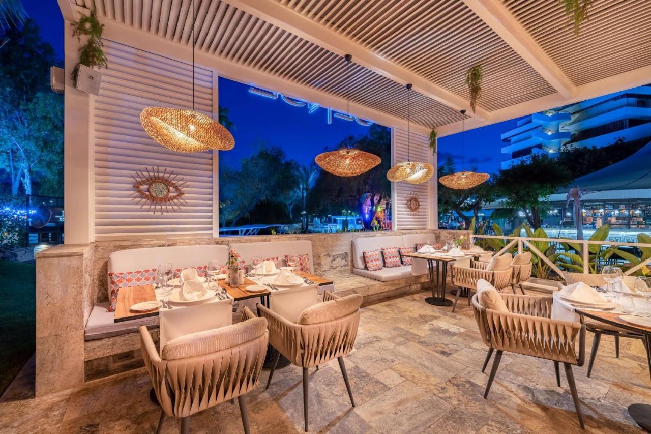 Hotel Rixos Downtown Antalya - The Land Of Legends Access Esterno foto The Terrace