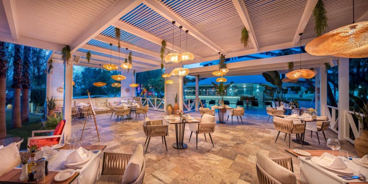 Hotel Rixos Downtown Antalya - The Land Of Legends Access Esterno foto The restaurant