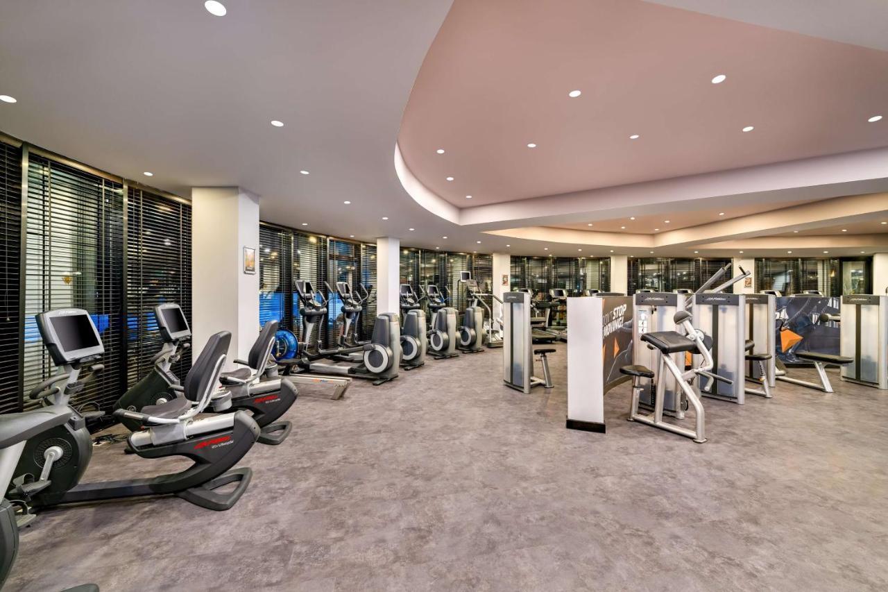 Hotel Rixos Downtown Antalya - The Land Of Legends Access Esterno foto The gym at the Mandarin Oriental, London