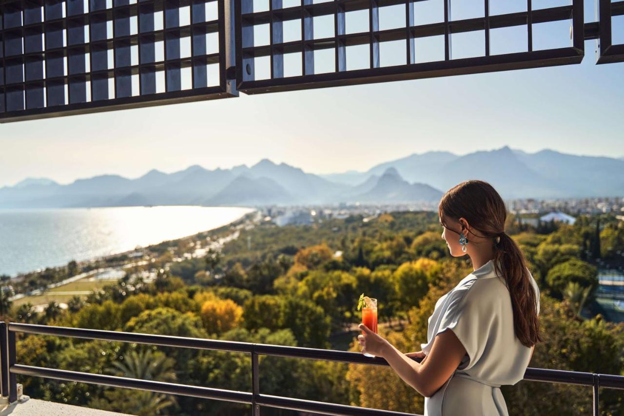 Hotel Rixos Downtown Antalya - The Land Of Legends Access Esterno foto View from the hotel