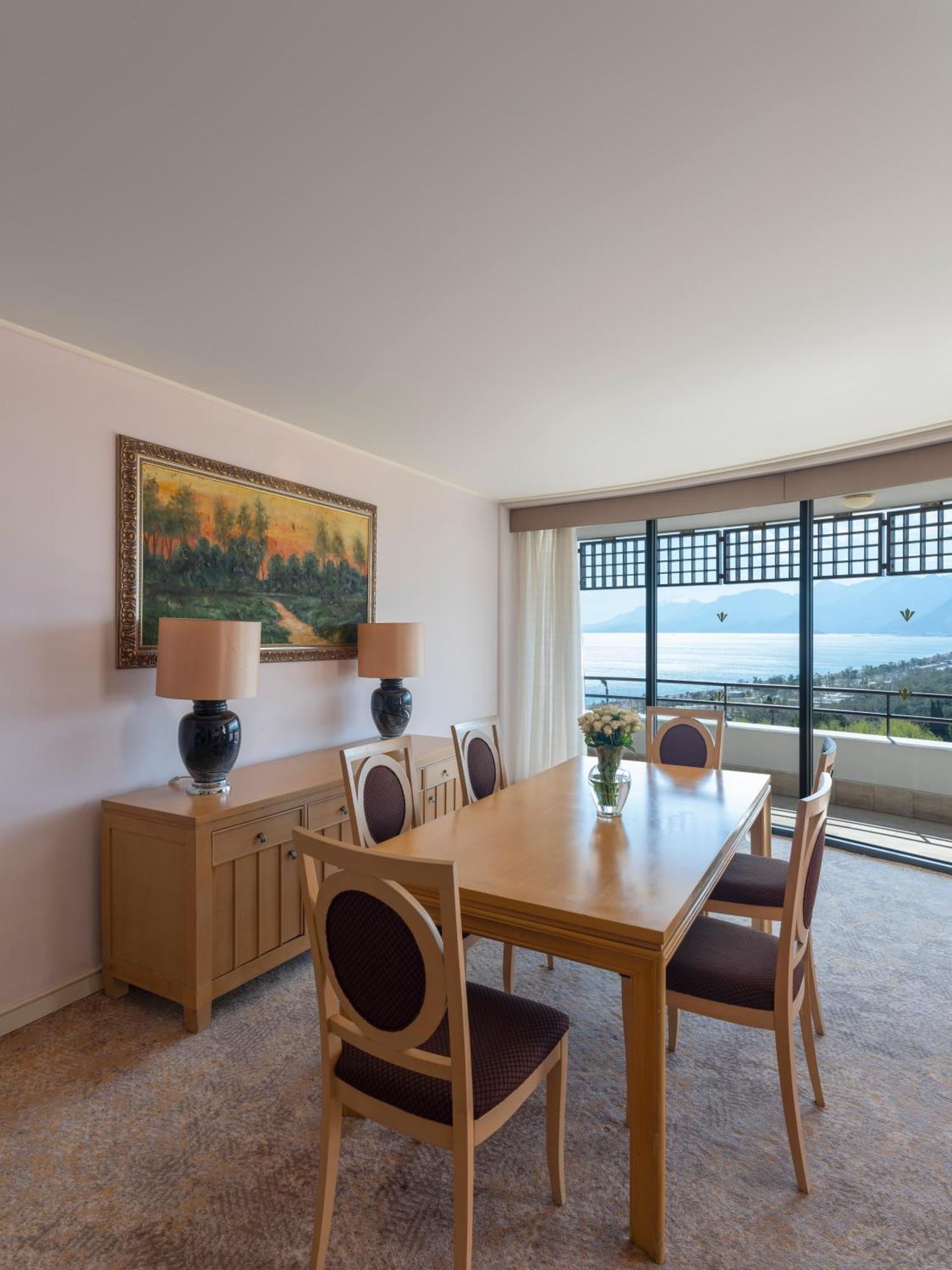 Hotel Rixos Downtown Antalya - The Land Of Legends Access Esterno foto Dining room